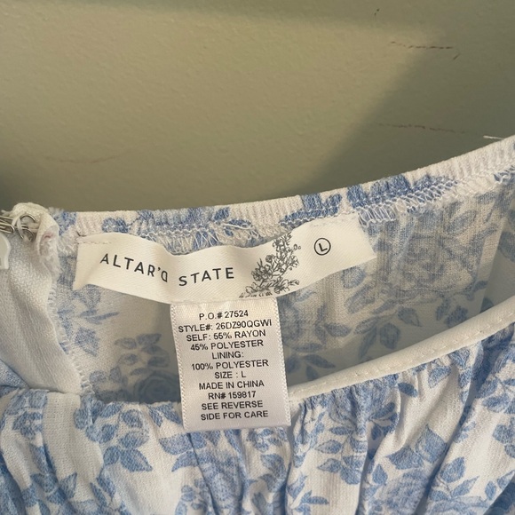 Altar'd State Blue and White Floral Garment - Picture 3 of 3